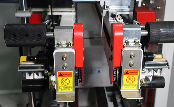 一字型自動(dòng)封箱機(jī),封箱機(jī)廠家,封箱機(jī)